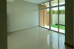 Spacious Corner Unit | Private Garden | Roof Terrace