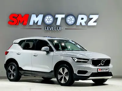 VOLVO XC40 GCC SPECS 2022 MINT CONDITION PANAROMIC ROOF WITH 2 YEARS WARRANTY
