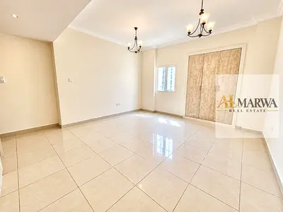 Hot Offer! 1 Month FREE Rent! Studio Apartment Ready-to-Move! Limited-Time Offer!