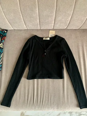 Brand new with tag full sleeve cropped black top