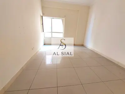 Spacious studio separate kitchen/ close to Safia park buhaira cornchise al majaz 3 area