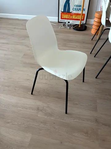 White modern plastic dining chairs
