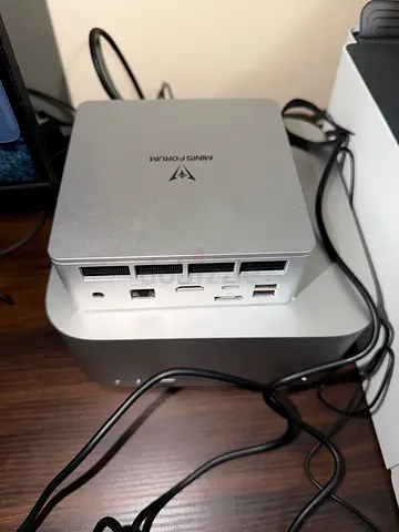 Minisforum UM 870 Slim Mini PC
