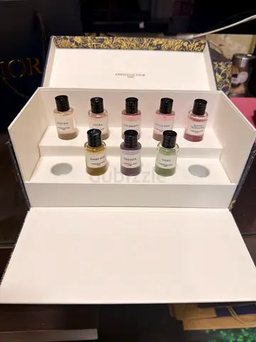 Christian Dior mini perfume sample set (8 vitals 7.5 ml each