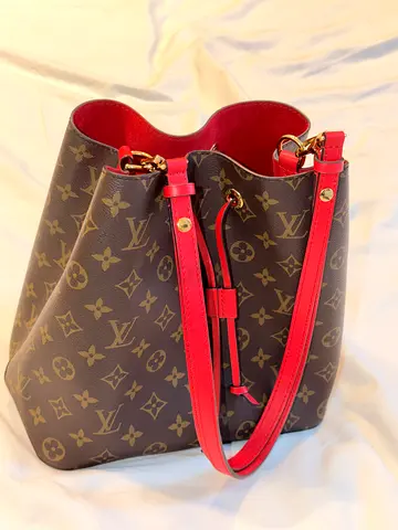 Original Louis Vuitton Monogram Bucket Bag with Red Leather Trim AED5,800