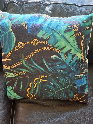 3x Decorative Tropical Leaf Throw Pillow - Green & Gold Accent Cushion