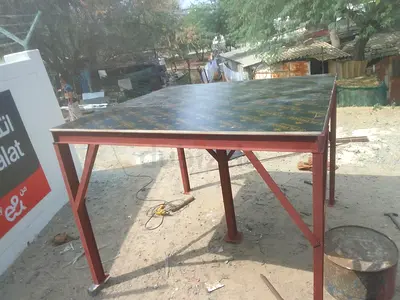 Water tank stand