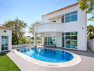 Spacious 4-Bedroom Villa in Umm Suqeim First | Private Swimming Pool | Maid’s Room | Unfurnished