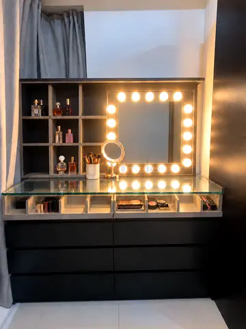 Vanity with drawers for sale