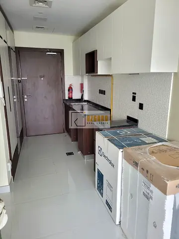 شقة استوديو | Wavez Residence | الوصول إلى الشرفة والمسبح