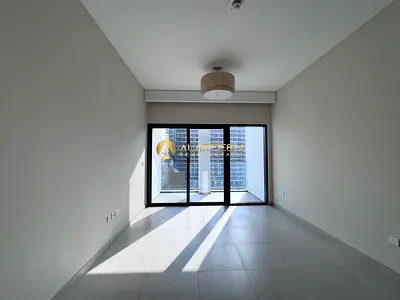 Studio Apartment | SOL Avenue | Balcony | City View