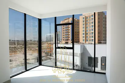 Spacious 2BHK + Maid’s Room | Gym, Pool & Garden |