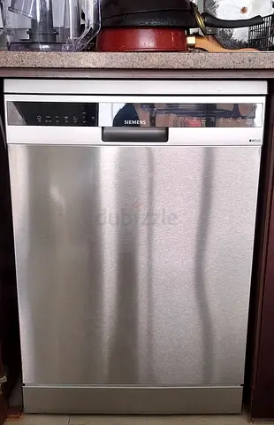 Siemens IQ500 Dishwasher Three Rack Mint Use Like New
