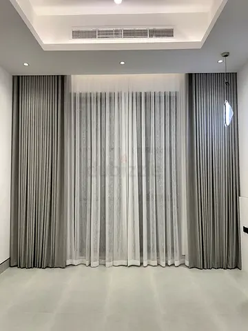 Curtain with INSTALLATION