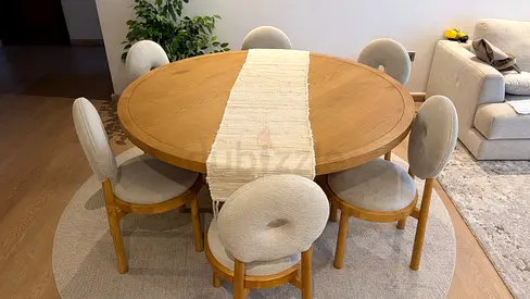 Home Center Dining set -like new