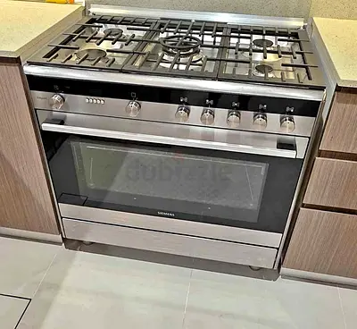 Siemens iQ700 top gas oven electric cooker 90 by 60 cm latest model like new condition perfect worki