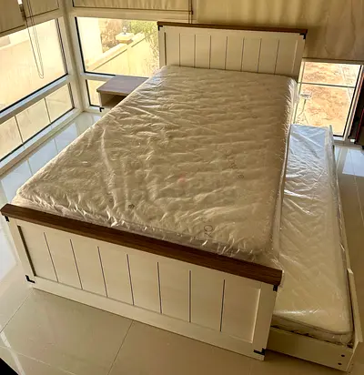 Trundle/ Single bedroom set غرفة نوم سرير مفرد