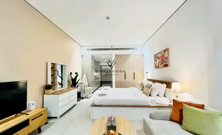 Modern Studio | Lagoon View | Private Balcony