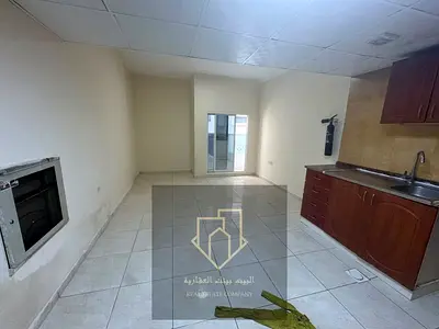 🏡 استوديو مميز ببلكونة في الروضة 2 | بالقرب من كنز هايبر ماركت | موقع حيوي قريب من الخدمات | مناسب للسكن والراحة | تسهيلات في الدفع على 4 دفعات ✨