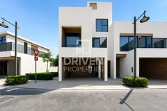 Corner | River Wadi | Triplex | 2 Roof Terraces