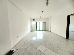 Spacious 1bhk split ac central gas family building with balcony