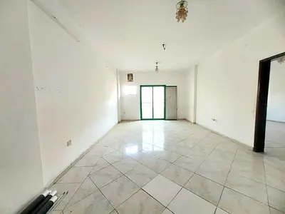 Spacious 1bhk split ac central gas family building with balcony