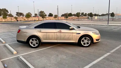 2017 Ford Taurus SEL - GCC Specs | Well Maintained, Single Owner