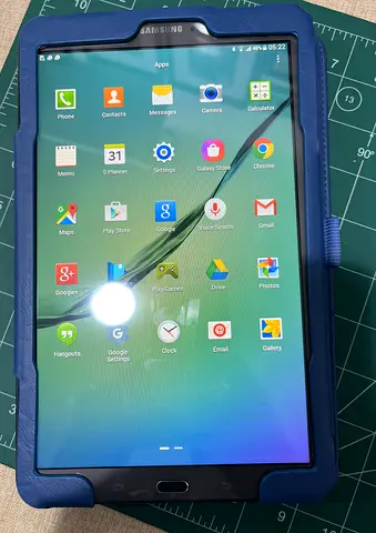 Samsung Tab SM-T561