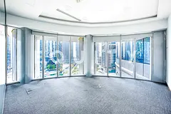 Low Floor | 2 Parking Spaces | Vacant Now