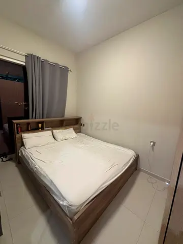 King size bed with mattress 180*210