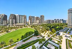 CORNER UNIT | PARK VIEW | BRIGHT & SPACIOUS