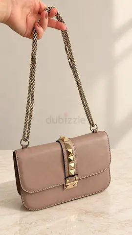 Authentic Valentino Garavani Rockstud Glam Lock Medium Shoulder Bag in Powder Rose