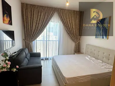 للايجار الشهري استديو مفروش مع جيم ومسبح وباركنك ونت اطلاله على البحر في الشارقه في جزيره مريم