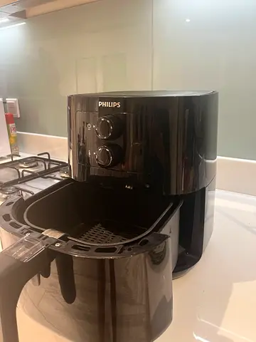 Philips Black Air Fryer - Good Working Condition