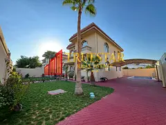 SPACIOUS 4BR+MAIDS INDEPENDENT VILLA HUGE PRIVATE GARDEN POOL