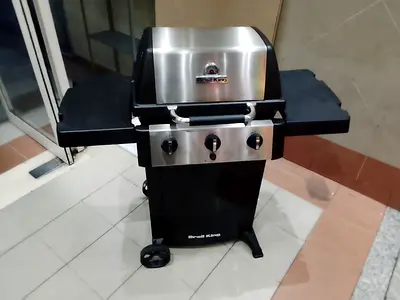 Char-Broil Classic 3-Burner Gas BBQ Grill With Side Burner SL-CB30317 ;  AED 950