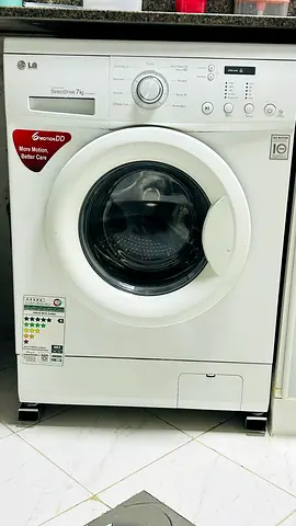 LG 7kg Front Load Washing Machine - Good Condition