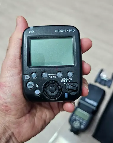 YONGNUO YN560-TX PRO 2.4G On-Camera Flash Trigger Transmitter for Canon+Sony