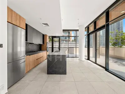 Unfurnished | 2 Bed | 3 Bath | Prime Location