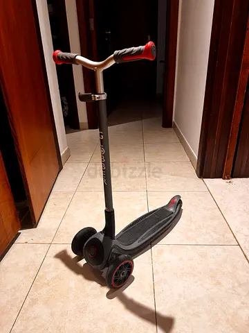 Globber Master Lights 3-Wheel Scooter – LED Wheels