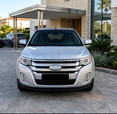 Ford Edge Limited 2013 GCC Specs. Panoramic roof. Brown leather. Cruise control. RTA passed.