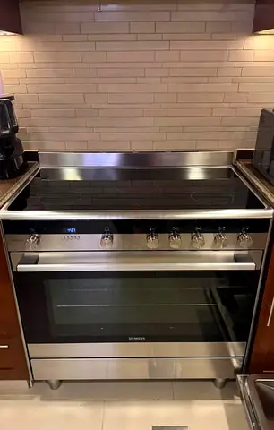 Siemens electric cooker latest model iq700