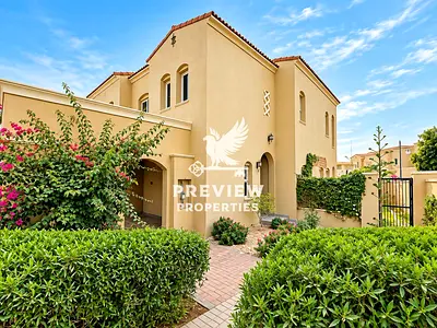 SINGLE ROW/LANDSCAPED GARDEN/MAID ROOM