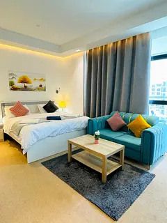 Furnished private room available in Arjan
