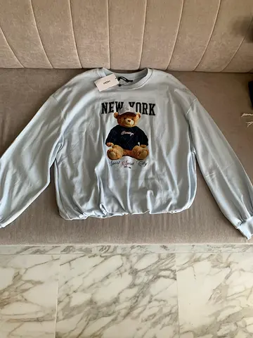 Light blue 'New York' teddy bear sweatshirt - brand new with tag