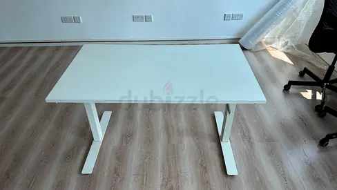 Office table Ikea ( skarsta)