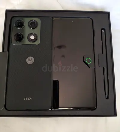 Motorola Razr Fold 16GB RAM 512GB - PANTONE Blackened Blue (5G)
