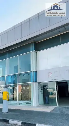 الغبيبة - حلوان، الشارقة (موقع حيوي وسهل الوصول على شوارع رئيسية).