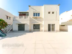 Upgraded I 4- Bedroom I Vacant