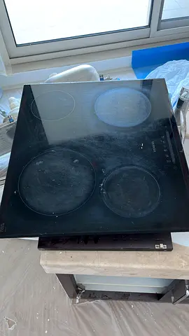 Siemens Glass Ceramic Electric Hob - 4 Burner (Used)